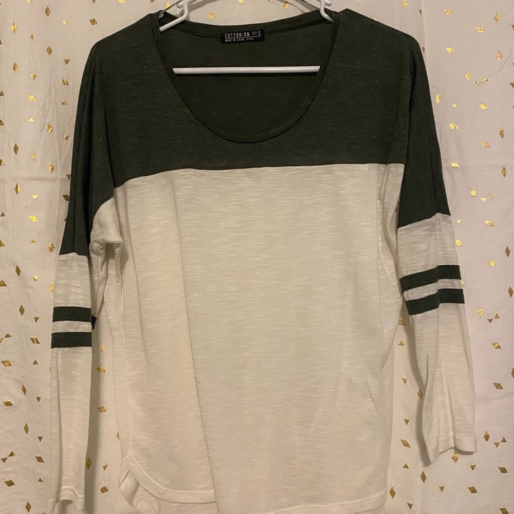 Green and white raglan top